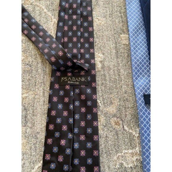 Set of 2 Designer Neckties (Tommy Hilfiger/Jos. A. Banks) 100 % Silk - Picture 3 of 6